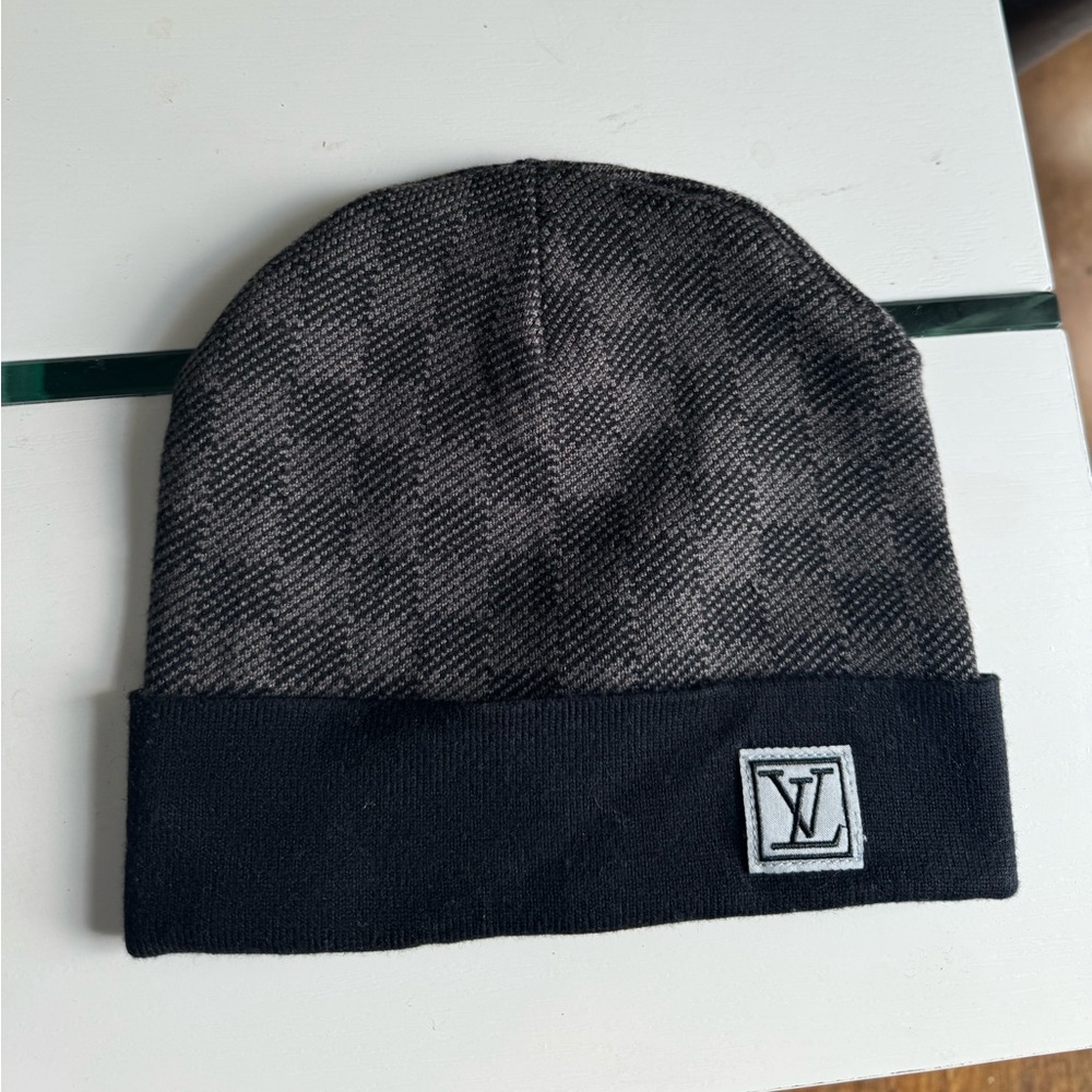 Black lv beanie new